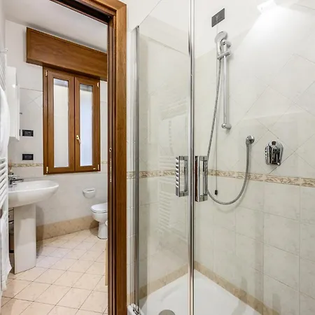 Emilia 4 Apartmán *