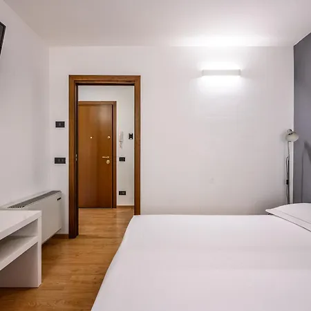 Emilia 4 Daire Modena