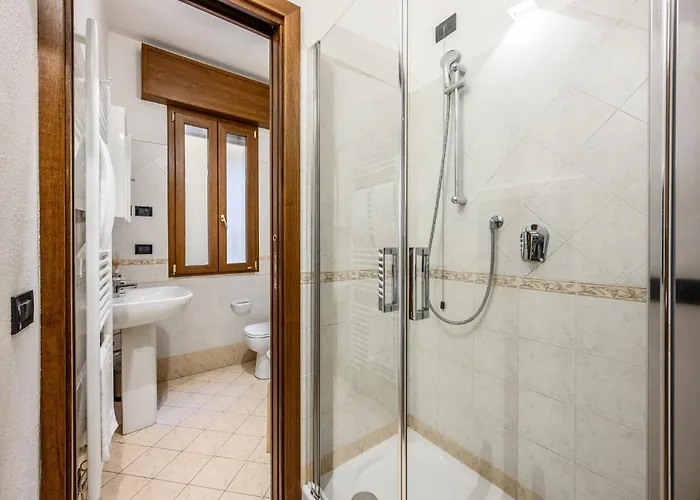 Emilia 4 アパート *